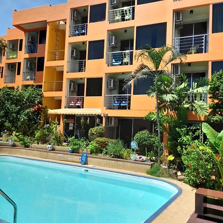 Porterhouse Beach Hotel Patong Exterior photo