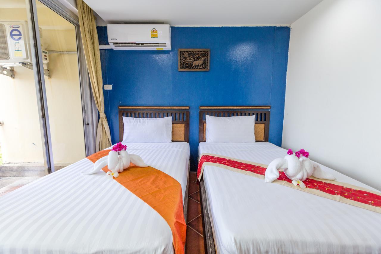 Porterhouse Beach Hotel Patong Exterior photo