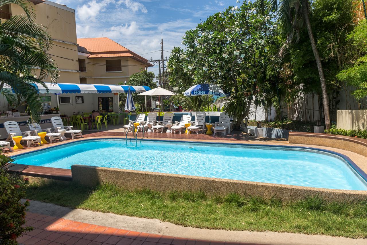 Porterhouse Beach Hotel Patong Exterior photo