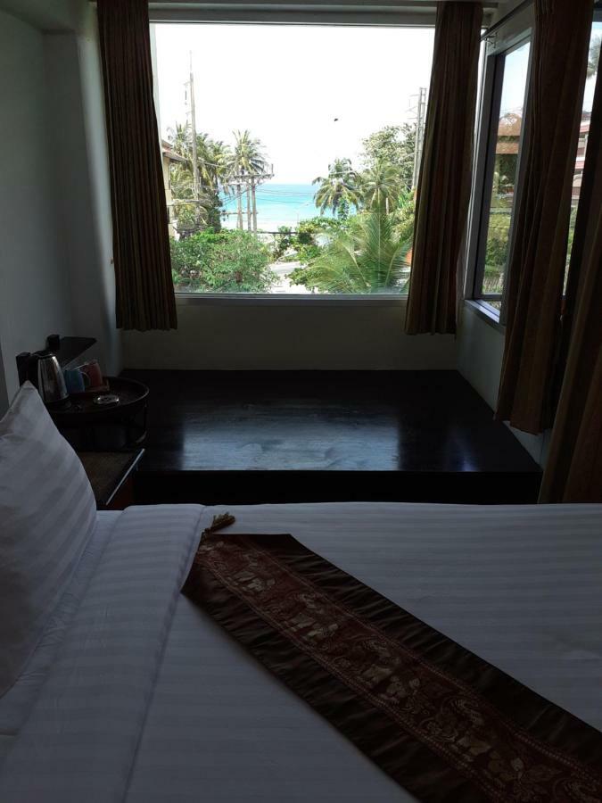 Porterhouse Beach Hotel Patong Exterior photo